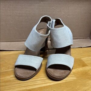TOMS heels